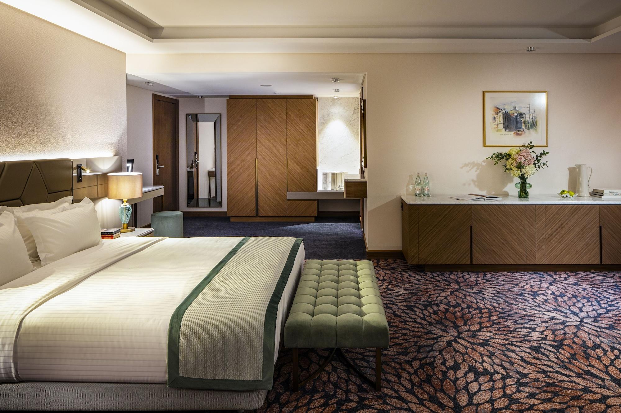 Grand Hotel Millennium 索菲亞 外观 照片 A suite at the hotel