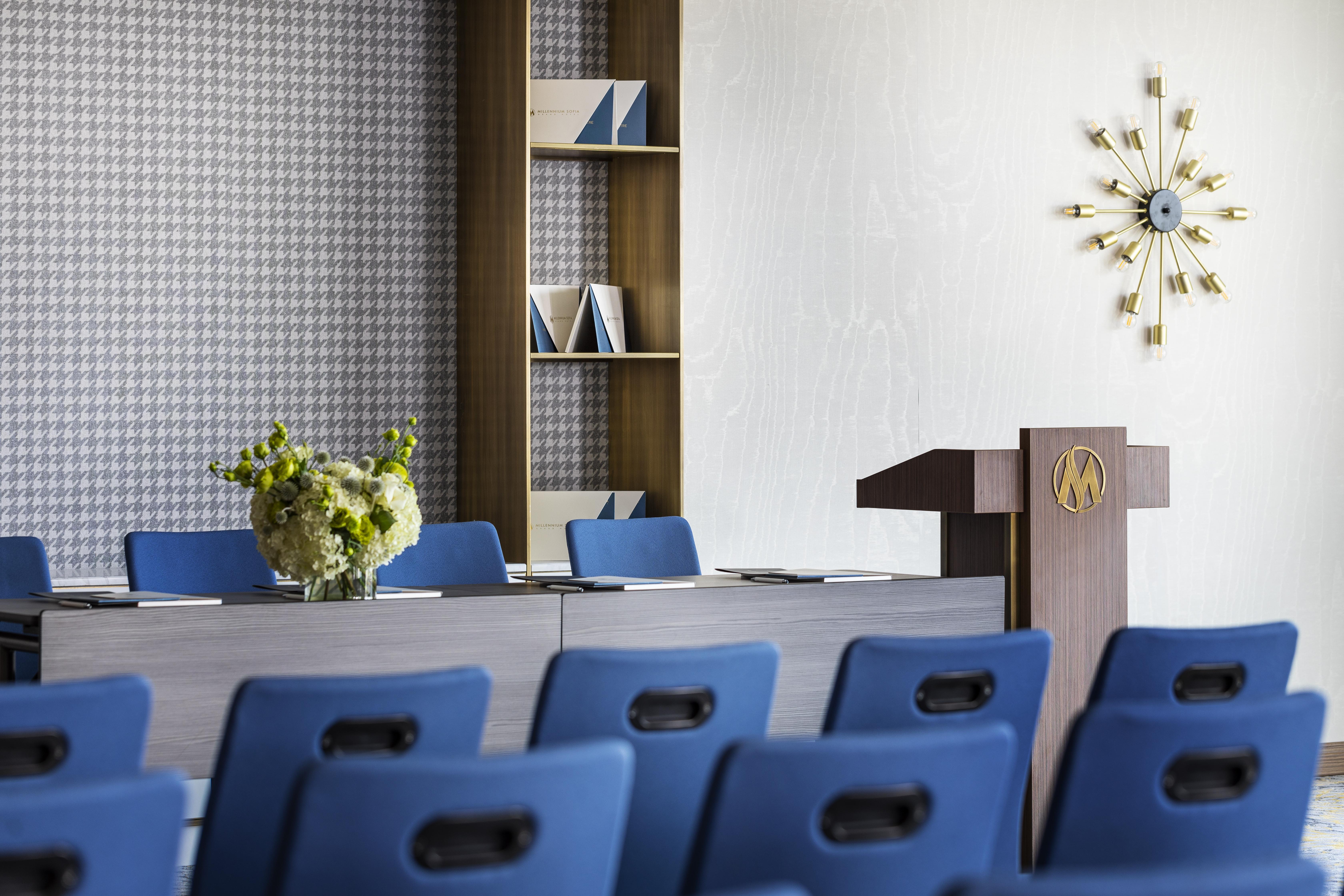 Grand Hotel Millennium 索菲亞 外观 照片 Meeting room at the Westin
