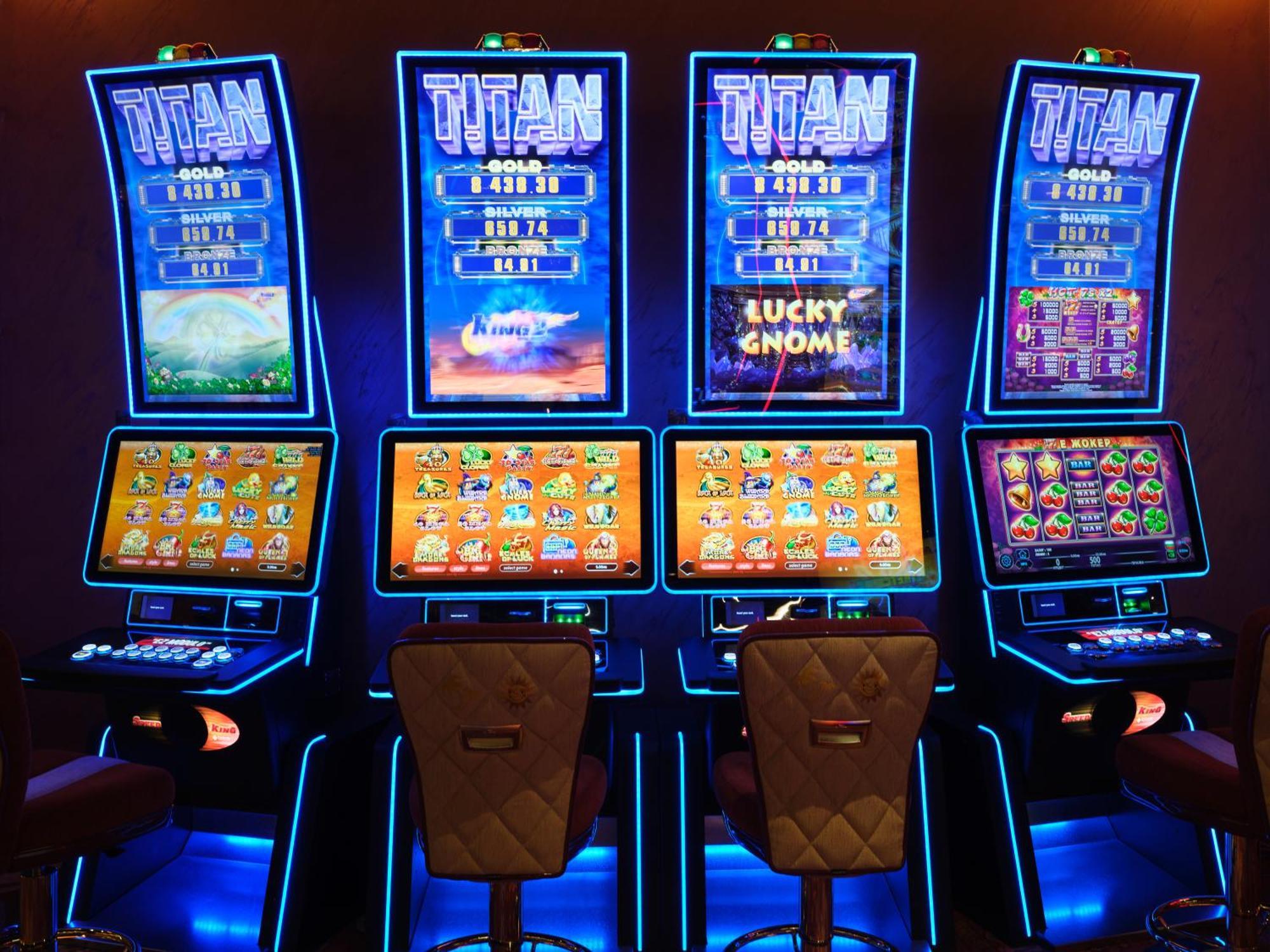 Grand Hotel Millennium 索菲亞 外观 照片 Modern video slot machines
